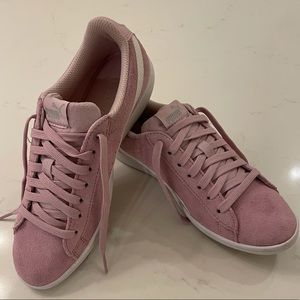 Women’s Pink Puma Suede Shoes - Like New